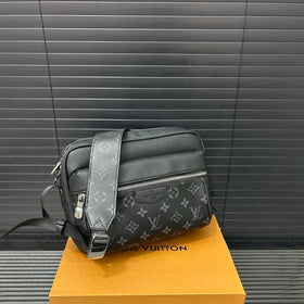 Louis Vuitton Bandolera Monogram Eclipse